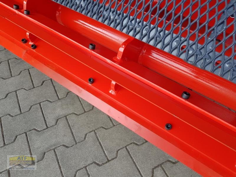 Packer & Walze des Typs Madara Messerwalze RLS 646, Neumaschine in Teublitz (Bild 9)