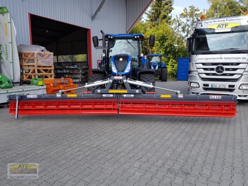 Packer & Walze des Typs Madara Messerwalze RLS 646, Neumaschine in Teublitz (Bild 1)