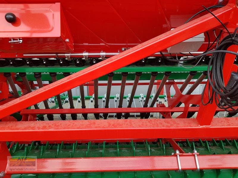 Drillmaschinenkombination des Typs Agro-Masz SN300 + Anbauaggregat ANT30, Neumaschine in Teublitz (Bild 18)
