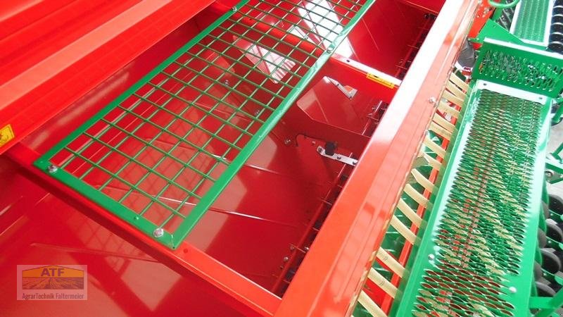 Drillmaschinenkombination des Typs Agro-Masz SN300 + Anbauaggregat ANT30, Neumaschine in Teublitz (Bild 9)