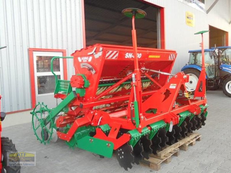 Drillmaschinenkombination des Typs Agro-Masz SN300 + Anbauaggregat ANT30, Neumaschine in Teublitz (Bild 1)