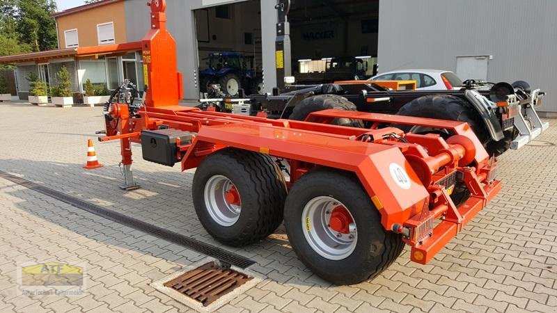 Abrollcontainer des Typs PRONAR T185, Neumaschine in Teublitz (Bild 5)