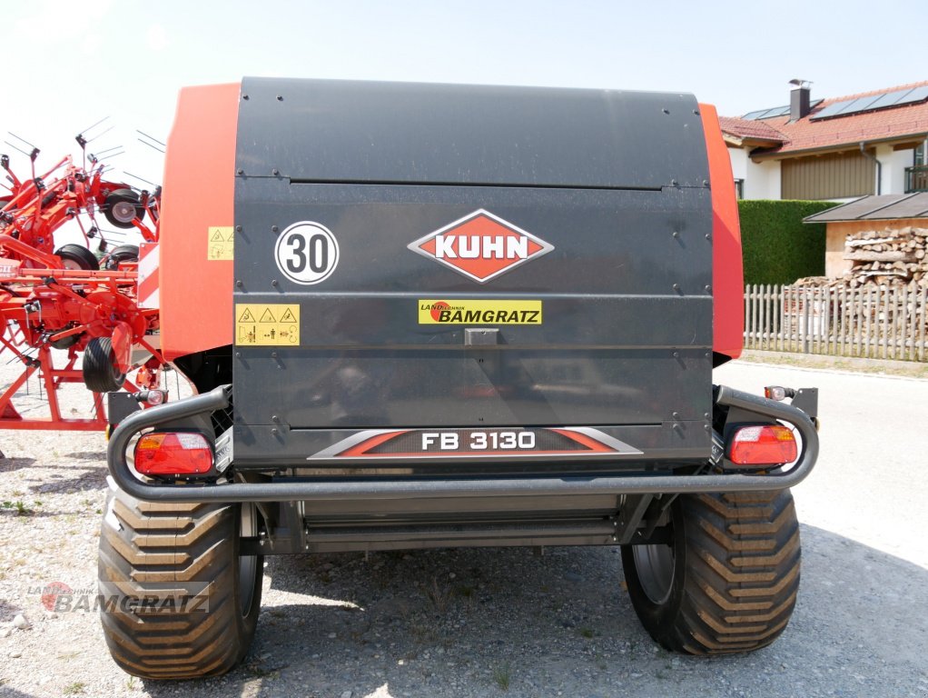 Rundballenpresse des Typs Kuhn FB 3130, Neumaschine in Eberfing (Bild 4)