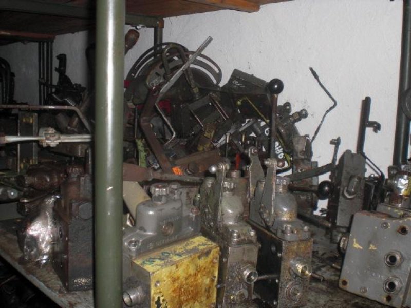 Sonstiges Traktorzubehör des Typs Fendt 610 S- 611- 612- 614- 615   Allrad in Teilen, Gebrauchtmaschine in Neureichenau (Bild 5)