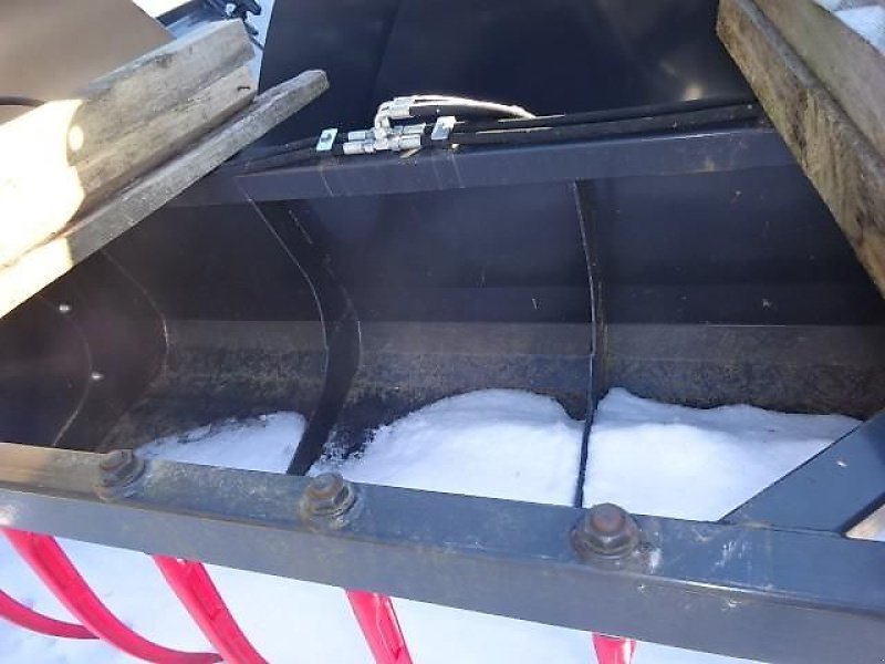 Frontladerzubehör des Typs M&H Dunggabeln 1,2 bis 2,4 Meter Euro Schnellwechselanbau, Neumaschine in Neureichenau (Bild 14)