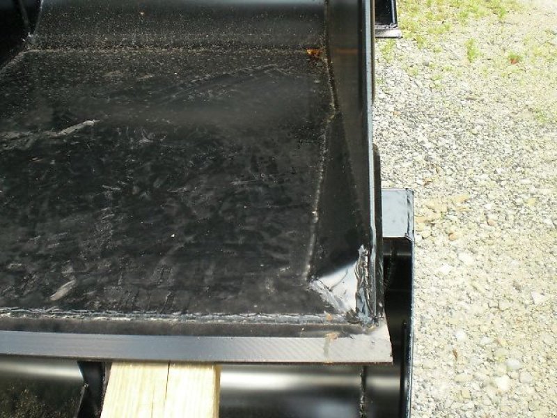 Ladeschaufel des Typs Euro Frontladerschaufel NEU 1,5 M-Universal-  Hardoxschürfleiste Größe S, Neumaschine in Neureichenau (Bild 4)