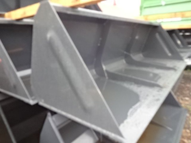 Ladeschaufel des Typs Euro H LM- 2,2 M- Neu- Universalschaufel m.  Hardoxschürfleiste Größe S, Neumaschine in Neureichenau (Bild 12)