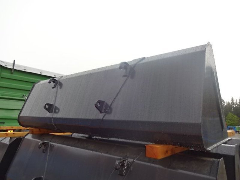 Ladeschaufel des Typs Euro H LM- 2,2 M- Neu- Universalschaufel m.  Hardoxschürfleiste Größe S, Neumaschine in Neureichenau (Bild 13)