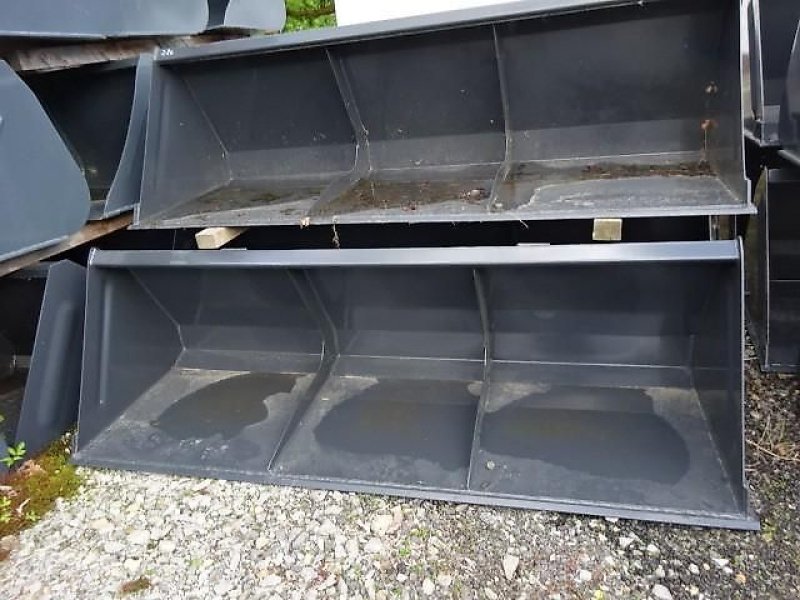 Ladeschaufel des Typs Euro H LM- 2,2 M- Neu- Universalschaufel m.  Hardoxschürfleiste Größe S, Neumaschine in Neureichenau (Bild 18)