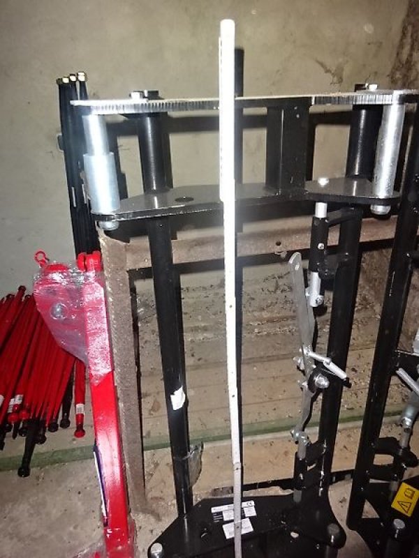 Frontlader des Typs Euro NEUER Frontlader Euro SW- Rahmen, Neumaschine in Neureichenau (Bild 9)