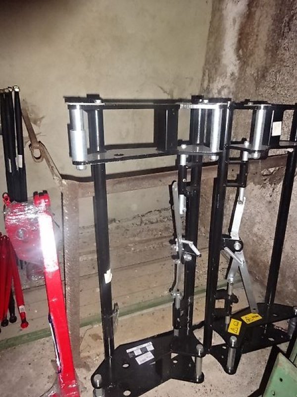 Frontlader des Typs Euro NEUER Frontlader Euro SW- Rahmen, Neumaschine in Neureichenau (Bild 7)