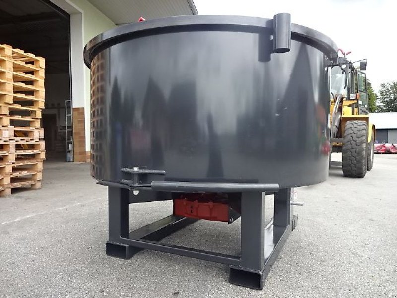 Betonmischer des Typs H-L-M 800 H- L- M- Zwangsmischer - Futtermischer, Neumaschine in Neureichenau (Bild 5)