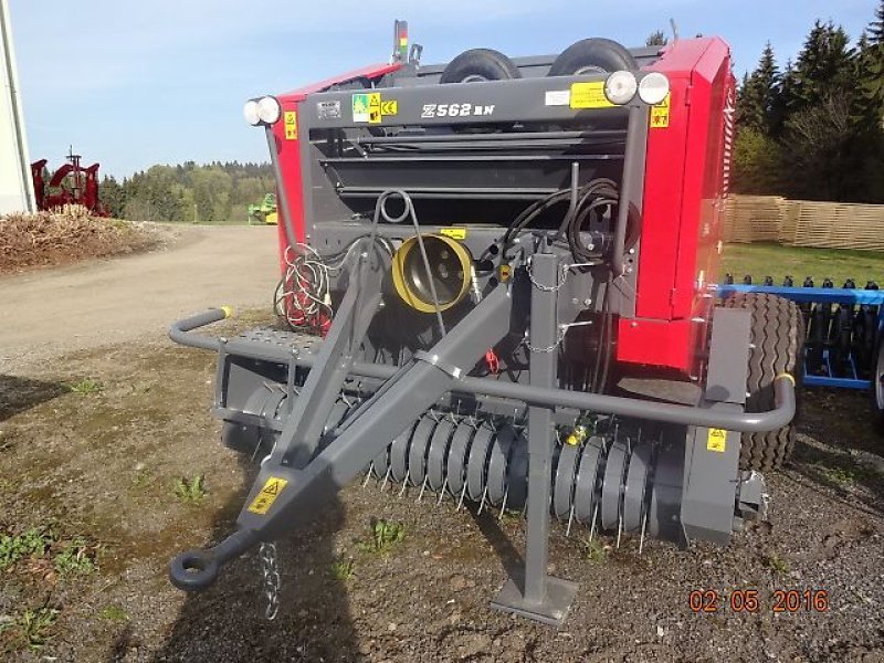 Rundballenpresse des Typs Metal-Fach Z 562 RW-    NEU  - Mit Rotor - Schneidwerk- Sonderpreis, Neumaschine in Neureichenau (Bild 21)