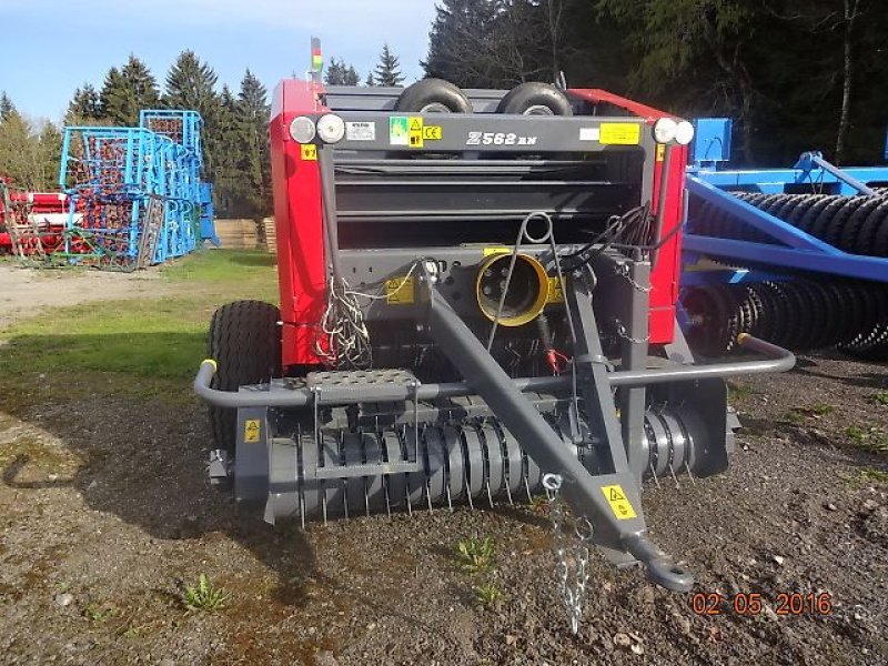 Rundballenpresse des Typs Metal-Fach Z 562 RW-    NEU  - Mit Rotor - Schneidwerk- Sonderpreis, Neumaschine in Neureichenau (Bild 9)