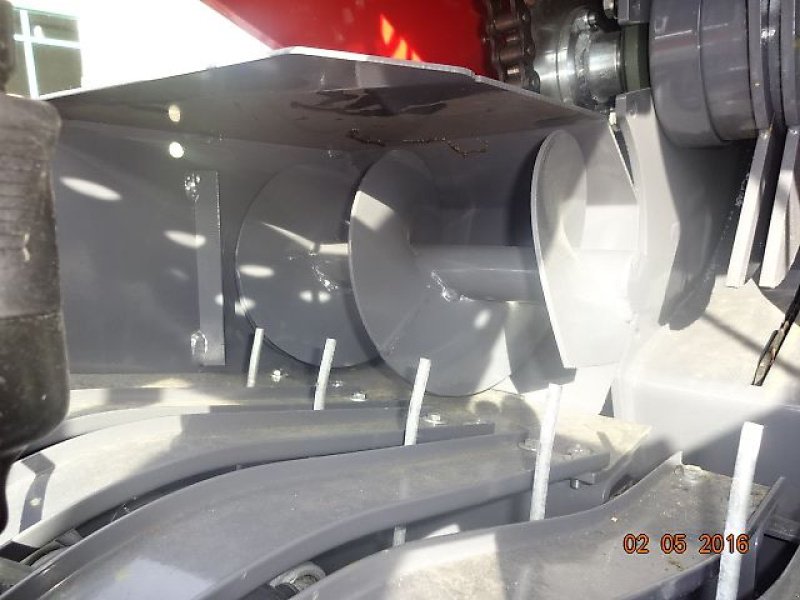 Rundballenpresse des Typs Metal-Fach Z 562 RW-    NEU  - Mit Rotor - Schneidwerk- Sonderpreis, Neumaschine in Neureichenau (Bild 17)