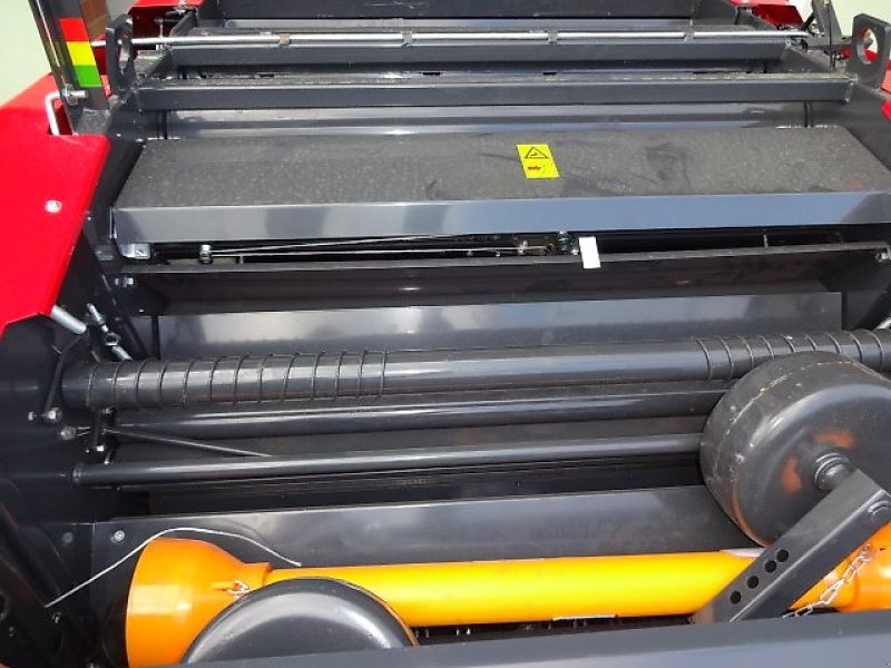 Rundballenpresse des Typs Metal-Fach Z 562 RW-    NEU  - Mit Rotor - Schneidwerk- Sonderpreis, Neumaschine in Neureichenau (Bild 13)