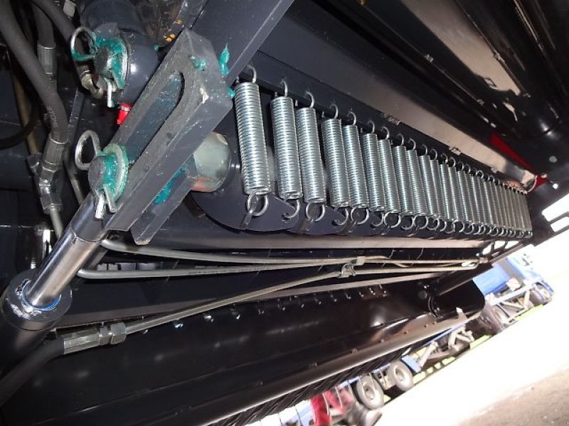 Rundballenpresse des Typs Metal-Fach Z 562 RW-    NEU  - Mit Rotor - Schneidwerk- Sonderpreis, Neumaschine in Neureichenau (Bild 11)