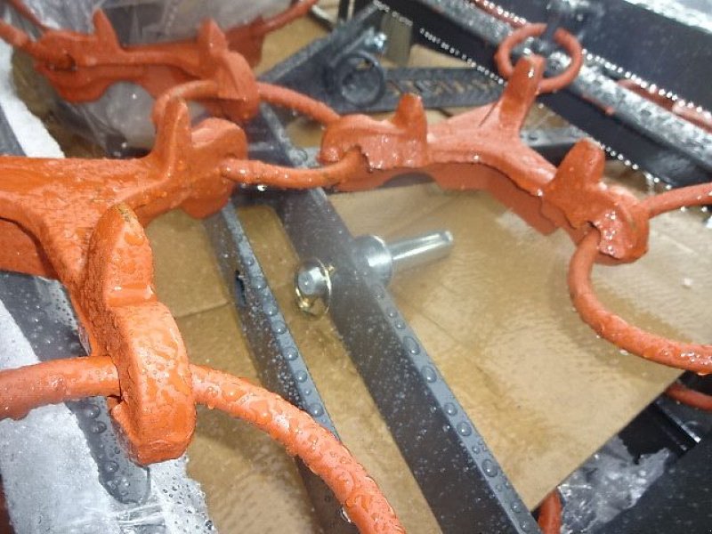 Wiesenegge des Typs M&H H - LM 4 M - Hydraulisch - Schwer- 4 Reihiges Netz, Neumaschine in Neureichenau (Bild 10)