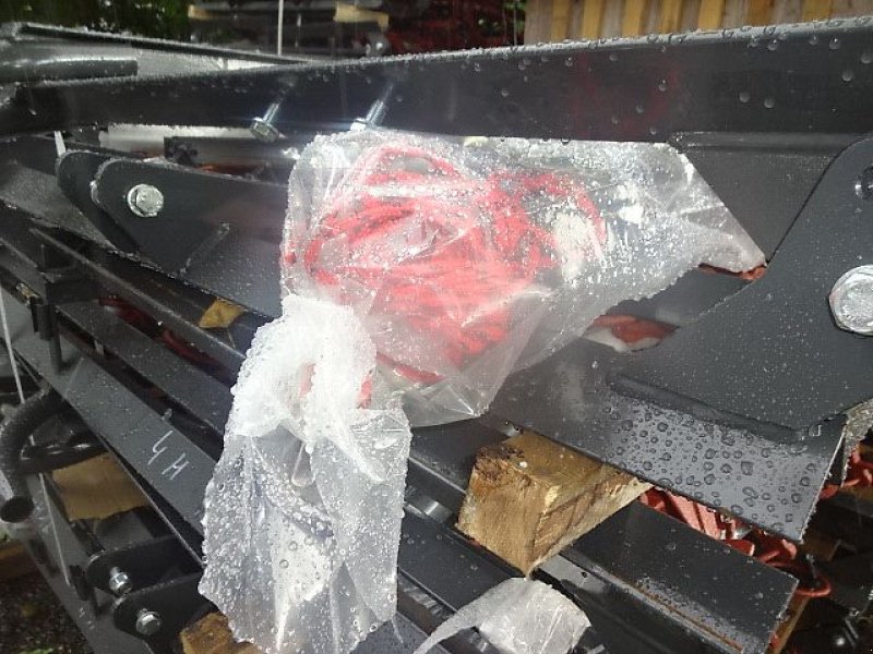 Wiesenegge des Typs M&H H - LM 4 M - Hydraulisch - Schwer- 4 Reihiges Netz, Neumaschine in Neureichenau (Bild 7)