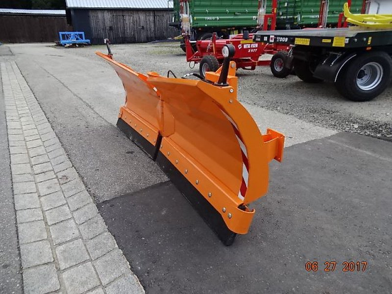 Schneepflug des Typs SVD Vario M  270 Hydraulisch 2,70 Meter -, Neumaschine in Neureichenau (Bild 8)