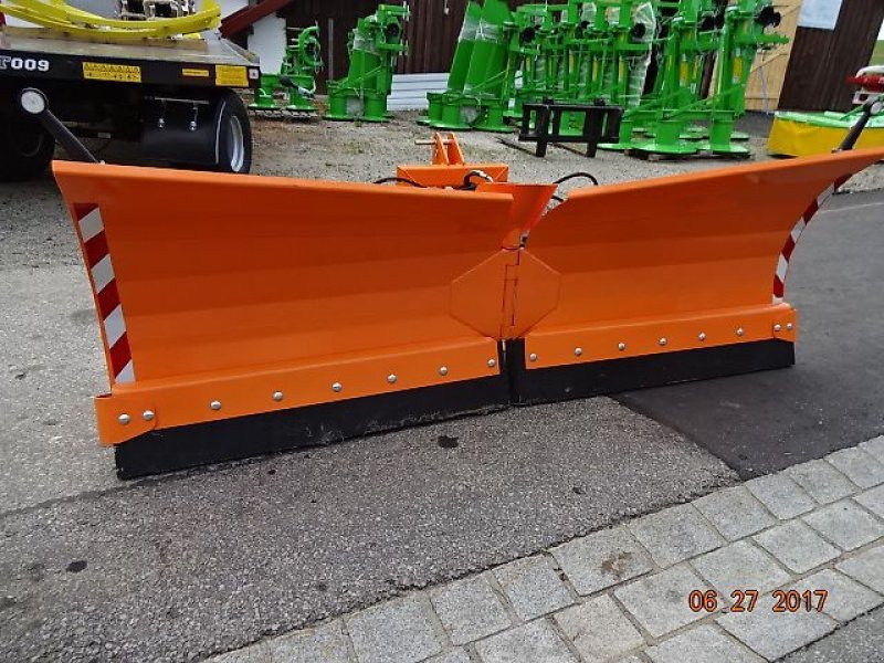 Schneepflug des Typs SVD Vario M  270 Hydraulisch 2,70 Meter -, Neumaschine in Neureichenau (Bild 7)