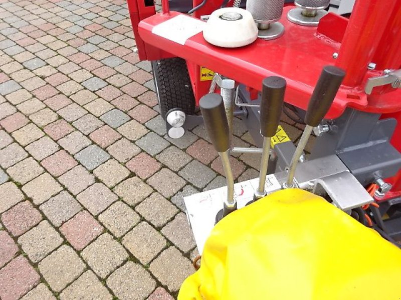 Ballenwickler des Typs Metal-Fach NEU - Z 237 -  -Ballenwickelgerät-  Selbstlader, Neumaschine in Neureichenau (Bild 9)