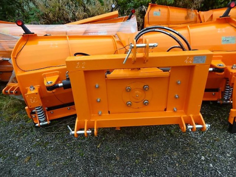 Schneepflug des Typs Escher Schneeschild Vario-M- 220- SP Schneepflug- Schneeschild - hydraulisch- schwere Ausführung, Neumaschine in Neureichenau (Bild 7)