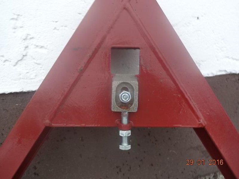 Sonstiges Traktorzubehör des Typs M&H Gerätedreieck Kat 2- NEU, Neumaschine in Neureichenau (Bild 4)