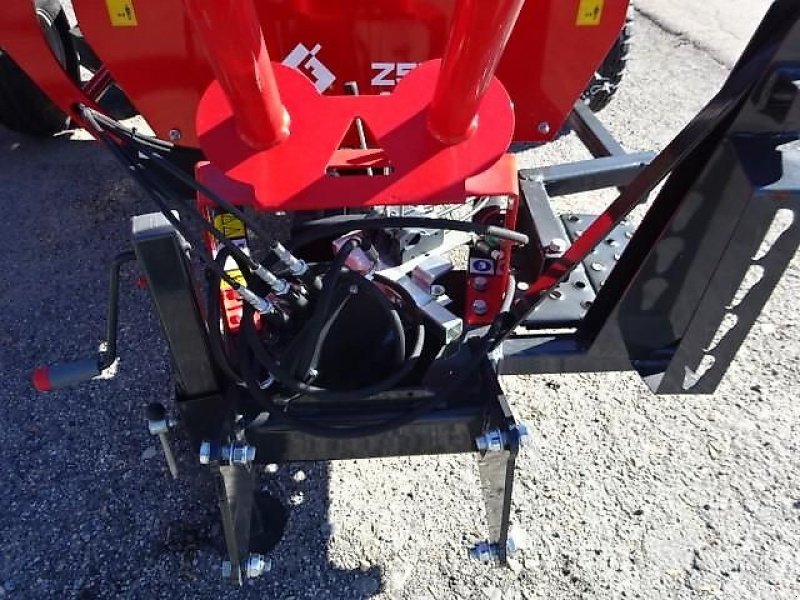 Ballenwickler des Typs Metal-Fach Z 577 Wickelgerät -Neue Version -  Sonderpreis -- mit Seitenlader- mit Ballenaufsteller, Neumaschine in Neureichenau (Bild 18)