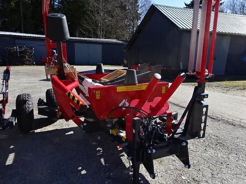 Ballenwickler des Typs Metal-Fach Z 577 Wickelgerät -Neue Version -  Sonderpreis -- mit Seitenlader- mit Ballenaufsteller, Neumaschine in Neureichenau (Bild 8)