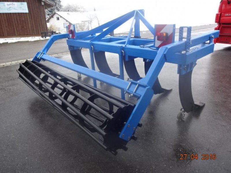 Tiefenlockerer des Typs H & B Tiefenlocker 3 Meter 5 Zinken, Neumaschine in Neureichenau (Bild 4)