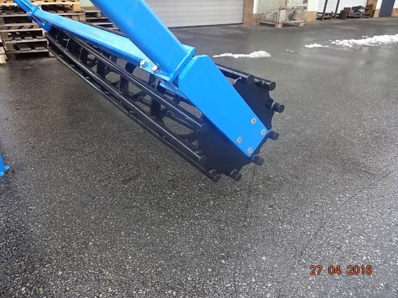 Tiefenlockerer des Typs M&H Tiefenlocker 3 Meter 5 Zinken, Neumaschine in Neureichenau (Bild 11)