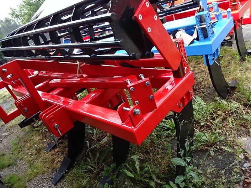 Tiefenlockerer des Typs M&H Tiefenlocker 3 Meter 5 Zinken, Neumaschine in Neureichenau (Bild 7)