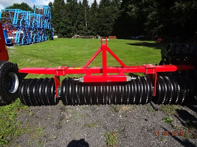 Packer & Walze des Typs M&H HL M 3 Meter Cambrigewalze- Sonderpreis, Neumaschine in Neureichenau (Bild 15)