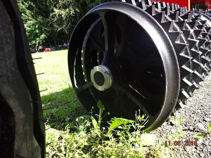 Packer & Walze des Typs M&H HL M 3 Meter Cambrigewalze- Sonderpreis, Neumaschine in Neureichenau (Bild 13)