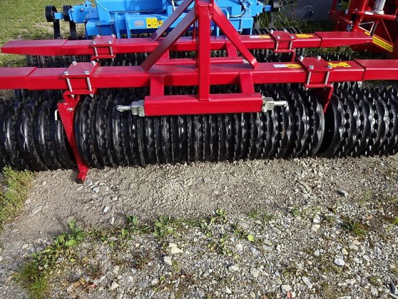 Packer & Walze des Typs M&H HL M 3 Meter Cambrigewalze- Sonderpreis, Neumaschine in Neureichenau (Bild 8)