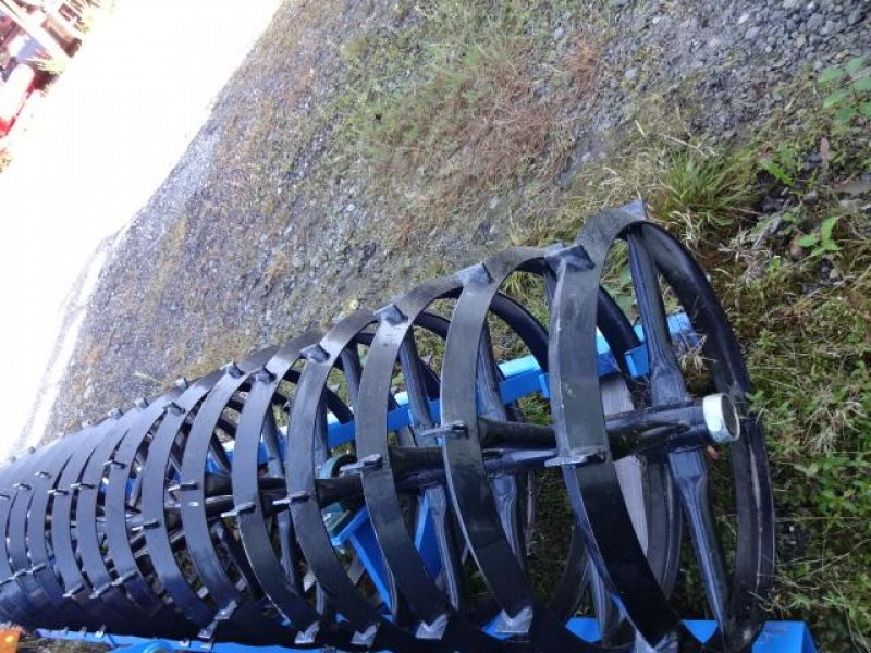 Packer & Walze des Typs Sonstige V Ring- Walze 3 Meter mit Mitnehmer, Neumaschine in Neureichenau (Bild 16)