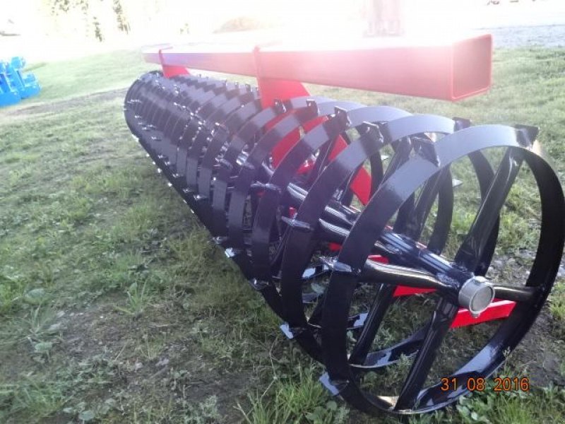 Packer & Walze des Typs Sonstige V Ring- Walze 3 Meter mit Mitnehmer, Neumaschine in Neureichenau (Bild 11)