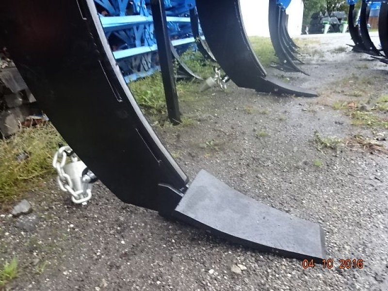 Tiefenlockerer des Typs H & B H LM Tiefenlockerer 1,5 M- 1,8- 2 M - 3 Meter- Schwere Ausführung, Neumaschine in Neureichenau (Bild 3)