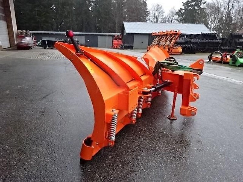 Schneepflug des Typs New Agro Vario M - 330 - Varioschneepflug, Neumaschine in Neureichenau (Bild 10)