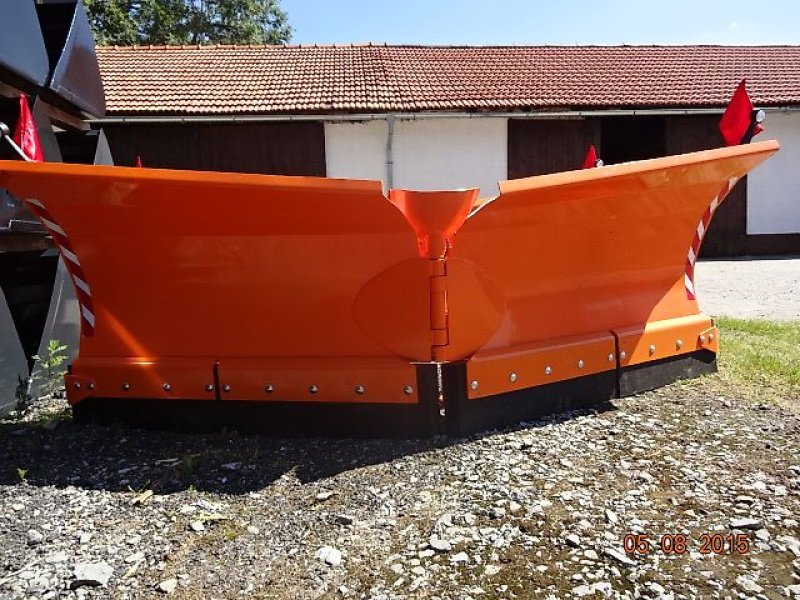 Schneepflug des Typs New Agro Vario M - 330 - Varioschneepflug, Neumaschine in Neureichenau (Bild 4)