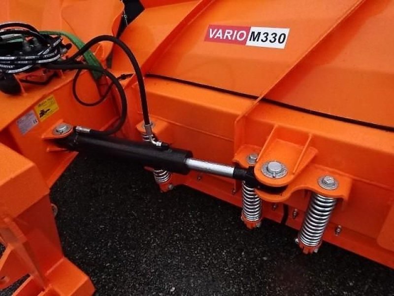 Schneepflug des Typs New Agro Vario M - 330 - Varioschneepflug, Neumaschine in Neureichenau (Bild 25)