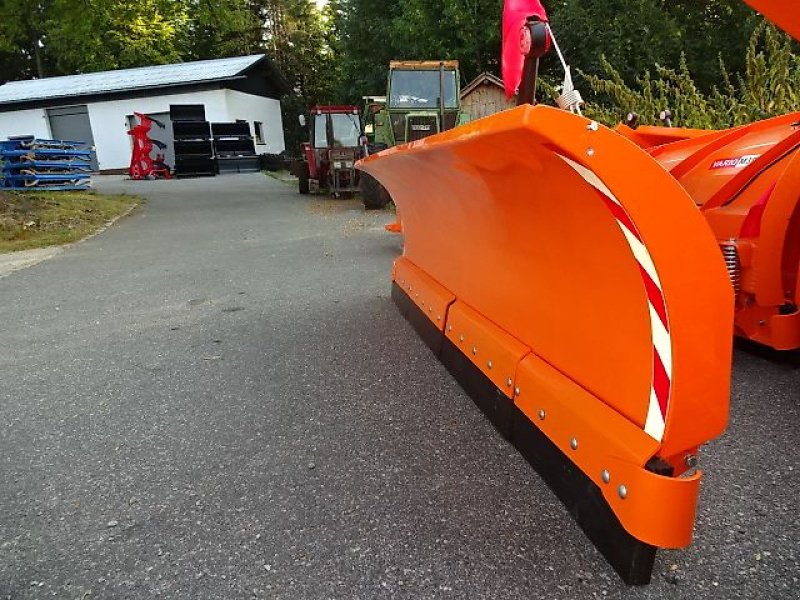 Schneepflug des Typs SVD Vario M 300- Varioschneepflug- Stabile Ausführung, Neumaschine in Neureichenau (Bild 19)
