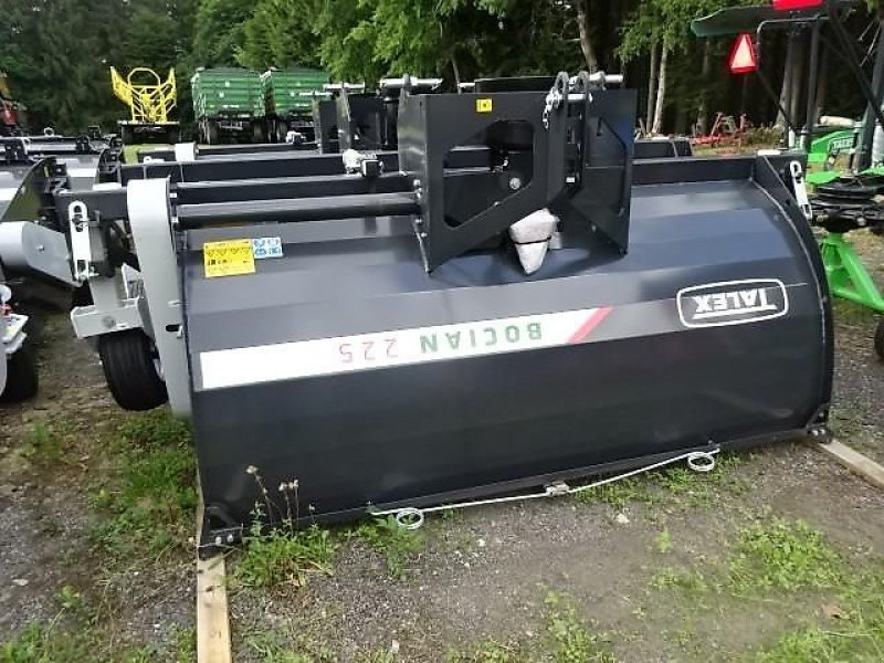 Schwader des Typs Talex Bocian 225- Schwader- Wender 225-  Sonderpreis - Strohwender -Neue Version -   Schwadwender- NEU, Neumaschine in Neureichenau (Bild 3)