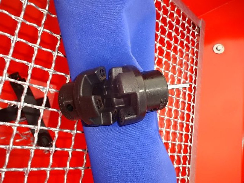 Schneepflug des Typs Rol-Ex NEUE- N0 56/  3- Salzstreuer -  600 und  Liter  1000 möglich, Neumaschine in Neureichenau (Bild 15)