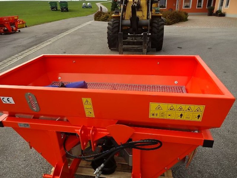 Schneepflug des Typs Rol-Ex NEUE- N0 56/  3- Salzstreuer -  600 und  Liter  1000 möglich, Neumaschine in Neureichenau (Bild 12)