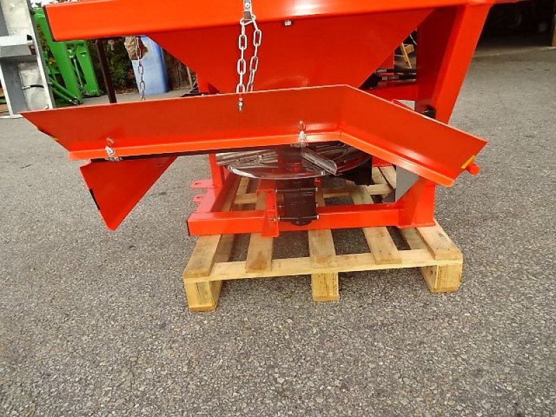 Schneepflug des Typs Rol-Ex NEUE- N0 56/  3- Salzstreuer -  600 und  Liter  1000 möglich, Neumaschine in Neureichenau (Bild 5)