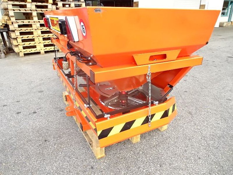 Schneepflug des Typs Rol-Ex NEUE- N0 56/  3- Salzstreuer -  600 und  Liter  1000 möglich, Neumaschine in Neureichenau (Bild 4)