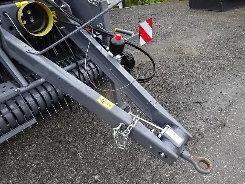 Rundballenpresse des Typs Metal-Fach Z 562 RN - Presse m Rotor- Messer- Zentralschmierung. mit Bremse- Top Preis, Neumaschine in Neureichenau (Bild 19)