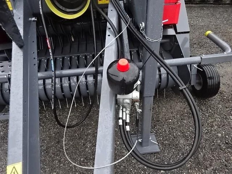 Rundballenpresse des Typs Metal-Fach Z 562 RN - Presse m Rotor- Messer- Zentralschmierung. mit Bremse- Top Preis, Neumaschine in Neureichenau (Bild 20)